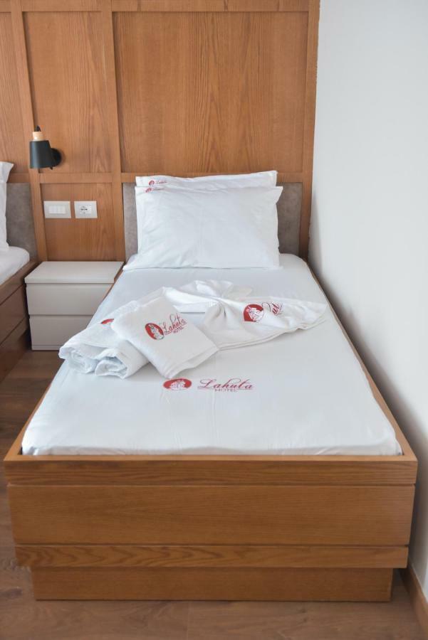 Hotel Lahuta Bajram Curri Eksteriør bilde