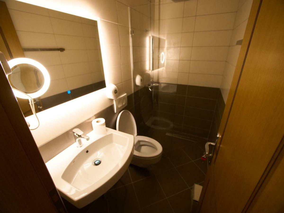 Hotel Lahuta Bajram Curri Eksteriør bilde