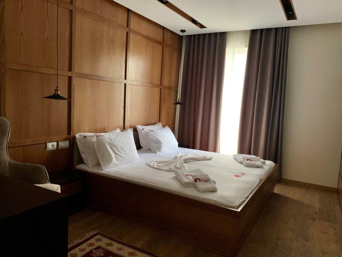 Hotel Lahuta Bajram Curri Eksteriør bilde